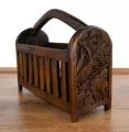 Zeitungskorb mit *Elefantenschnitzerei*