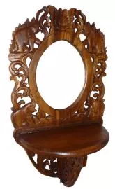 Asiatischer Wandspiegel mit  *Elefantenschnitzerei*