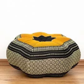 Zafu,  Meditationskissen, groer Stern  *schwarz / orange*