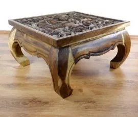 Asiatischer Opiumtisch mit *Elefantenschnitzerei* in natur