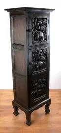 Asiatischer Schrank mit *Elefantenschnitzerei*  Nr.39