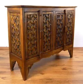 Thailndisches Sideboard mit *Blumenschnitzerei*  Nr.68
